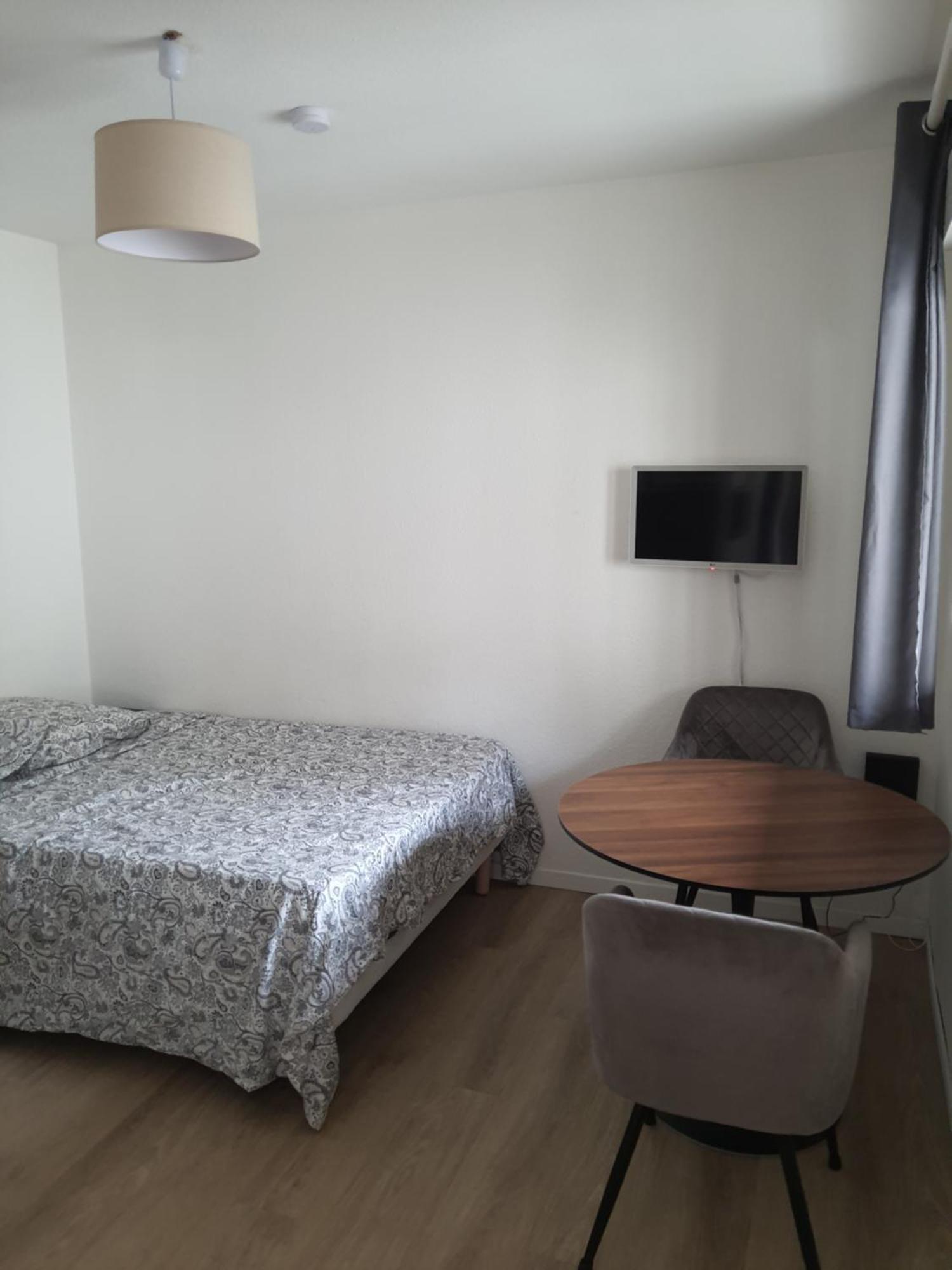 Studio Au Calme Espace Exterieur Parking Gratuit Dans La Rue 格勒诺布尔 外观 照片